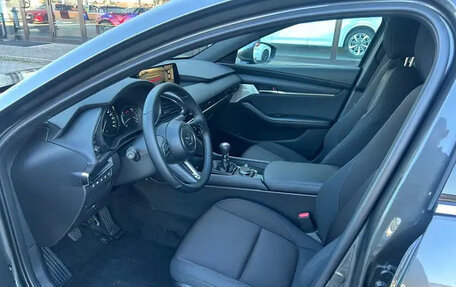 Mazda 3, 2025 год, 5 850 000 рублей, 10 фотография