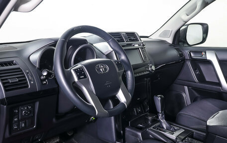 Toyota Land Cruiser Prado 150 рестайлинг 2, 2016 год, 4 190 000 рублей, 13 фотография