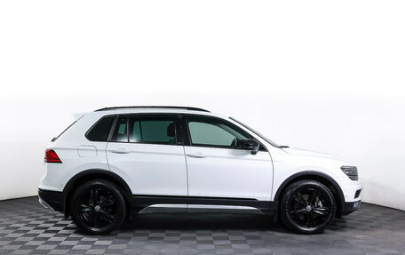 Volkswagen Tiguan II, 2019 год, 2 490 000 рублей, 4 фотография