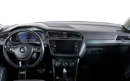 Volkswagen Tiguan II, 2019 год, 2 490 000 рублей, 13 фотография