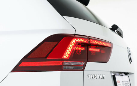 Volkswagen Tiguan II, 2019 год, 2 490 000 рублей, 23 фотография