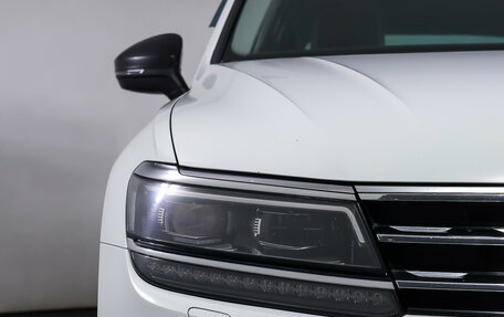 Volkswagen Tiguan II, 2019 год, 2 490 000 рублей, 24 фотография