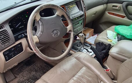 Toyota Land Cruiser 100 рестайлинг 2, 2004 год, 1 150 000 рублей, 7 фотография