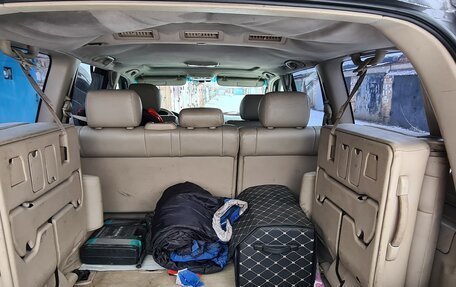 Toyota Land Cruiser 100 рестайлинг 2, 2004 год, 1 150 000 рублей, 6 фотография