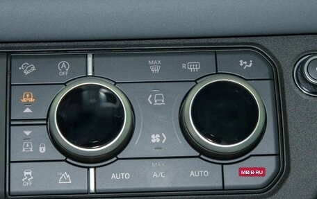 Land Rover Defender II, 2025 год, 10 050 000 рублей, 14 фотография