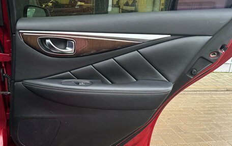 Infiniti Q50 I рестайлинг, 2014 год, 1 600 000 рублей, 14 фотография