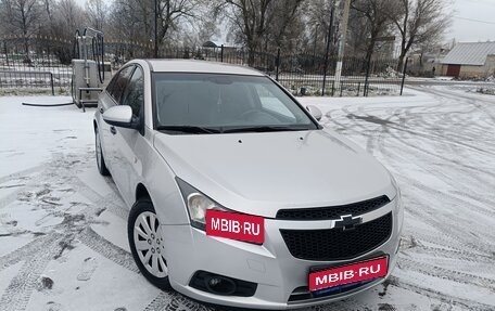 Chevrolet Cruze II, 2010 год, 800 000 рублей, 1 фотография