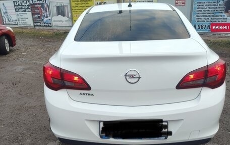 Opel Astra J, 2014 год, 1 450 000 рублей, 2 фотография