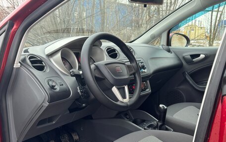 SEAT Ibiza IV рестайлинг 2, 2011 год, 580 000 рублей, 9 фотография