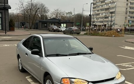 Mitsubishi Mirage VI рестайлинг, 2001 год, 210 000 рублей, 5 фотография
