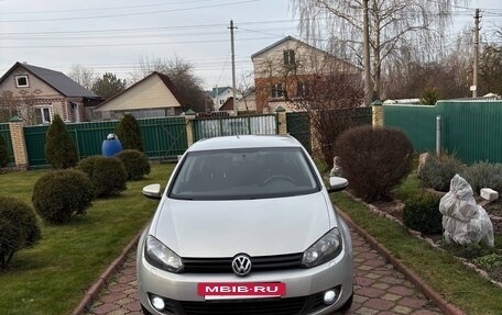 Volkswagen Golf VI, 2011 год, 900 000 рублей, 2 фотография