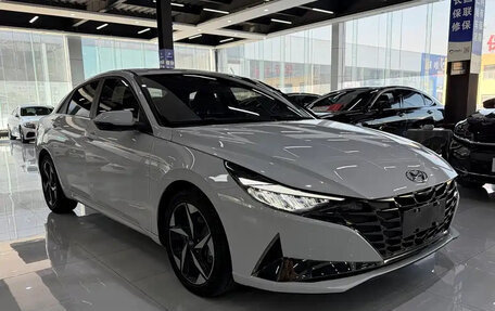 Hyundai Elantra, 2022 год, 1 430 000 рублей, 3 фотография