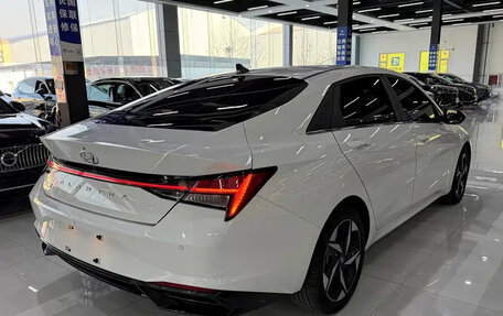 Hyundai Elantra, 2022 год, 1 430 000 рублей, 10 фотография