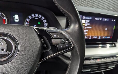 Skoda Octavia IV, 2021 год, 2 300 000 рублей, 30 фотография