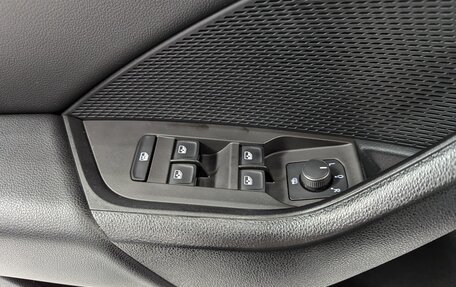 Skoda Octavia IV, 2021 год, 2 300 000 рублей, 33 фотография