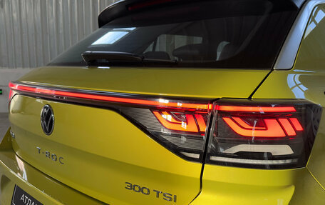 Volkswagen T-Roc I, 2023 год, 3 150 000 рублей, 18 фотография