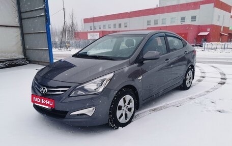 Hyundai Solaris II рестайлинг, 2016 год, 980 000 рублей, 5 фотография