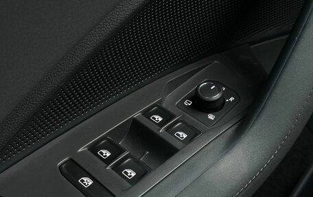 Volkswagen Tiguan, 2025 год, 4 790 000 рублей, 29 фотография