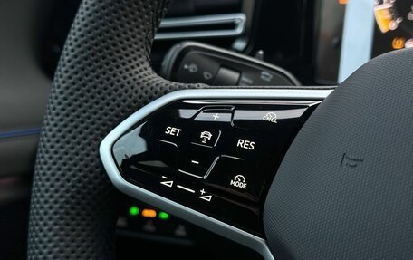 Volkswagen Tiguan, 2025 год, 4 790 000 рублей, 34 фотография