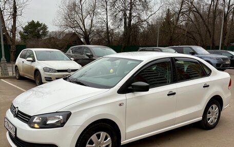 Volkswagen Polo VI (EU Market), 2013 год, 820 000 рублей, 2 фотография