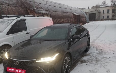 Toyota Avalon, 2022 год, 2 800 000 рублей, 1 фотография