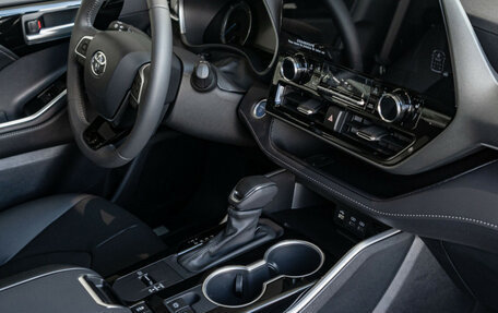 Toyota Highlander, 2025 год, 6 190 000 рублей, 11 фотография