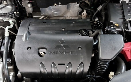 Mitsubishi Outlander III рестайлинг 3, 2014 год, 1 400 000 рублей, 9 фотография