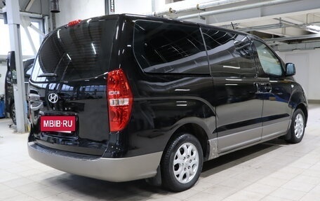 Hyundai H-1 II рестайлинг, 2010 год, 1 249 990 рублей, 5 фотография