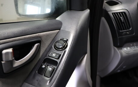 Hyundai H-1 II рестайлинг, 2010 год, 1 249 990 рублей, 13 фотография