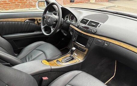 Mercedes-Benz E-Класс, 2008 год, 1 300 000 рублей, 10 фотография