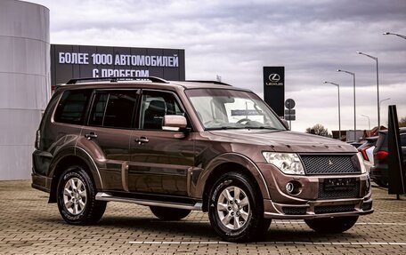 Mitsubishi Pajero IV, 2011 год, 1 695 000 рублей, 3 фотография