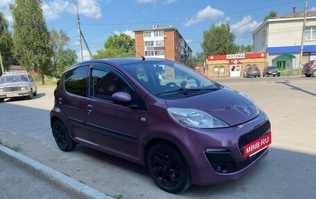Peugeot 107 I рестайлинг, 2012 год, 485 000 рублей, 2 фотография