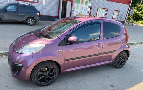 Peugeot 107 I рестайлинг, 2012 год, 485 000 рублей, 3 фотография