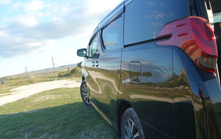 Toyota Alphard III, 2017 год, 3 750 000 рублей, 9 фотография