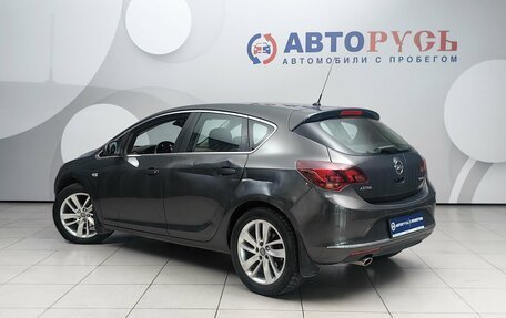 Opel Astra J, 2014 год, 704 000 рублей, 2 фотография