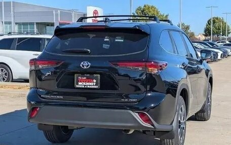 Toyota Highlander, 2025 год, 8 200 000 рублей, 3 фотография