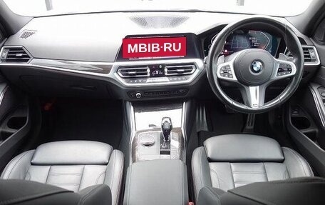 BMW 3 серия, 2022 год, 2 700 911 рублей, 8 фотография