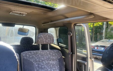 Nissan Serena II, 2000 год, 300 000 рублей, 1 фотография