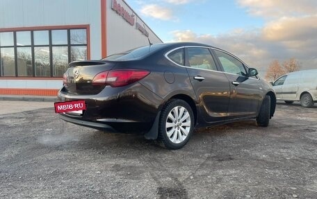 Opel Astra J, 2013 год, 600 000 рублей, 2 фотография