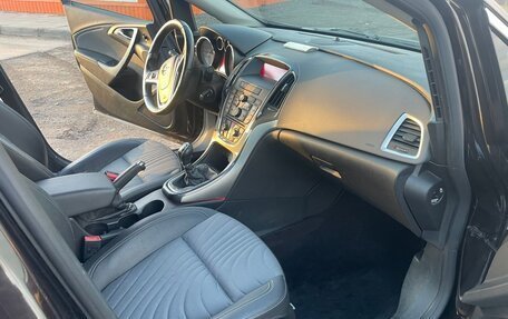 Opel Astra J, 2013 год, 600 000 рублей, 8 фотография