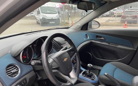 Chevrolet Cruze II, 2013 год, 800 000 рублей, 12 фотография