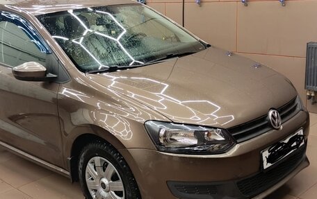Volkswagen Polo VI (EU Market), 2012 год, 850 000 рублей, 2 фотография