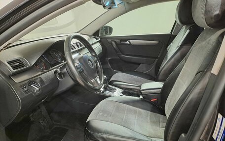 Volkswagen Passat B7, 2011 год, 690 000 рублей, 22 фотография