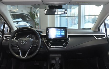 Toyota Corolla, 2022 год, 2 650 000 рублей, 6 фотография