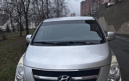 Hyundai Grand Starex Grand Starex I рестайлинг 2, 2010 год, 1 750 000 рублей, 3 фотография