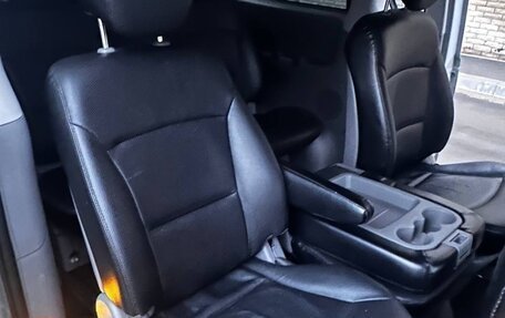 Hyundai Grand Starex Grand Starex I рестайлинг 2, 2010 год, 1 750 000 рублей, 10 фотография