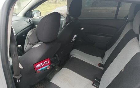 Renault Sandero II рестайлинг, 2018 год, 910 000 рублей, 2 фотография