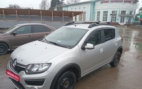 Renault Sandero II рестайлинг, 2018 год, 910 000 рублей, 10 фотография