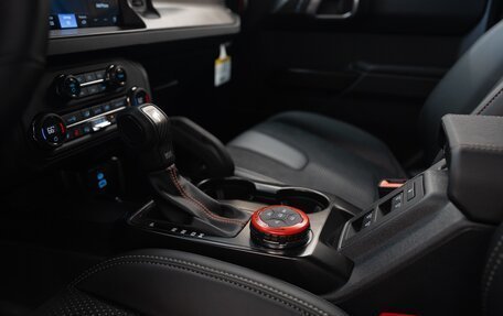 Ford Bronco, 2025 год, 15 890 000 рублей, 26 фотография