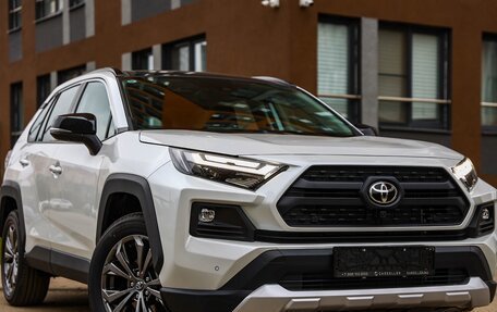 Toyota RAV4, 2025 год, 4 180 000 рублей, 4 фотография